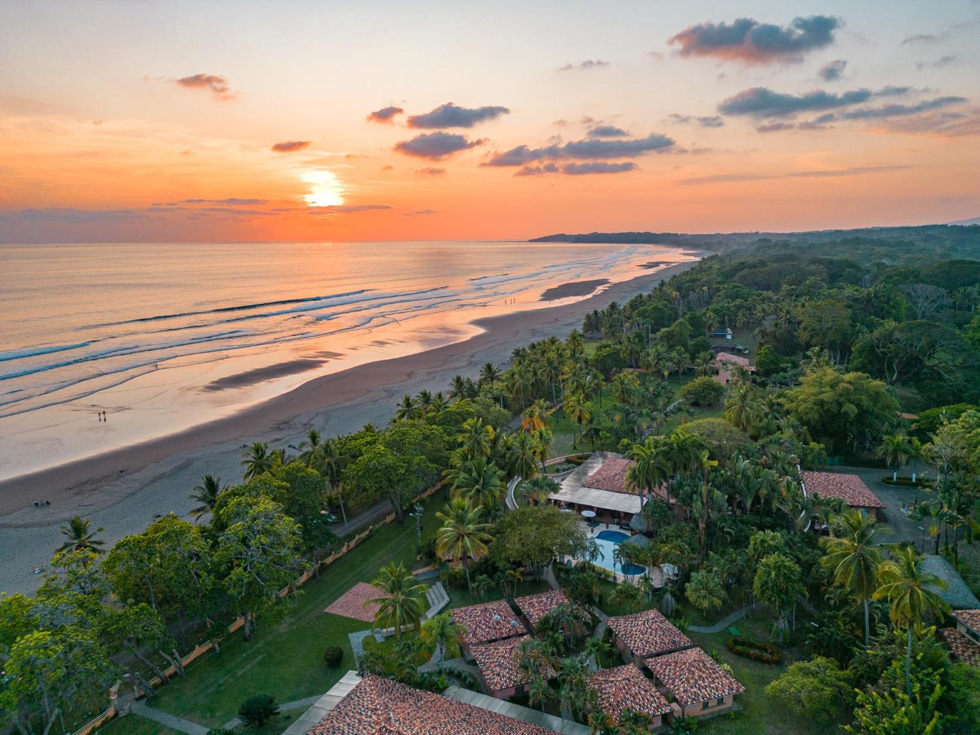 Sunset Del Mar Beach Resort Esterillos Este Extérieur photo